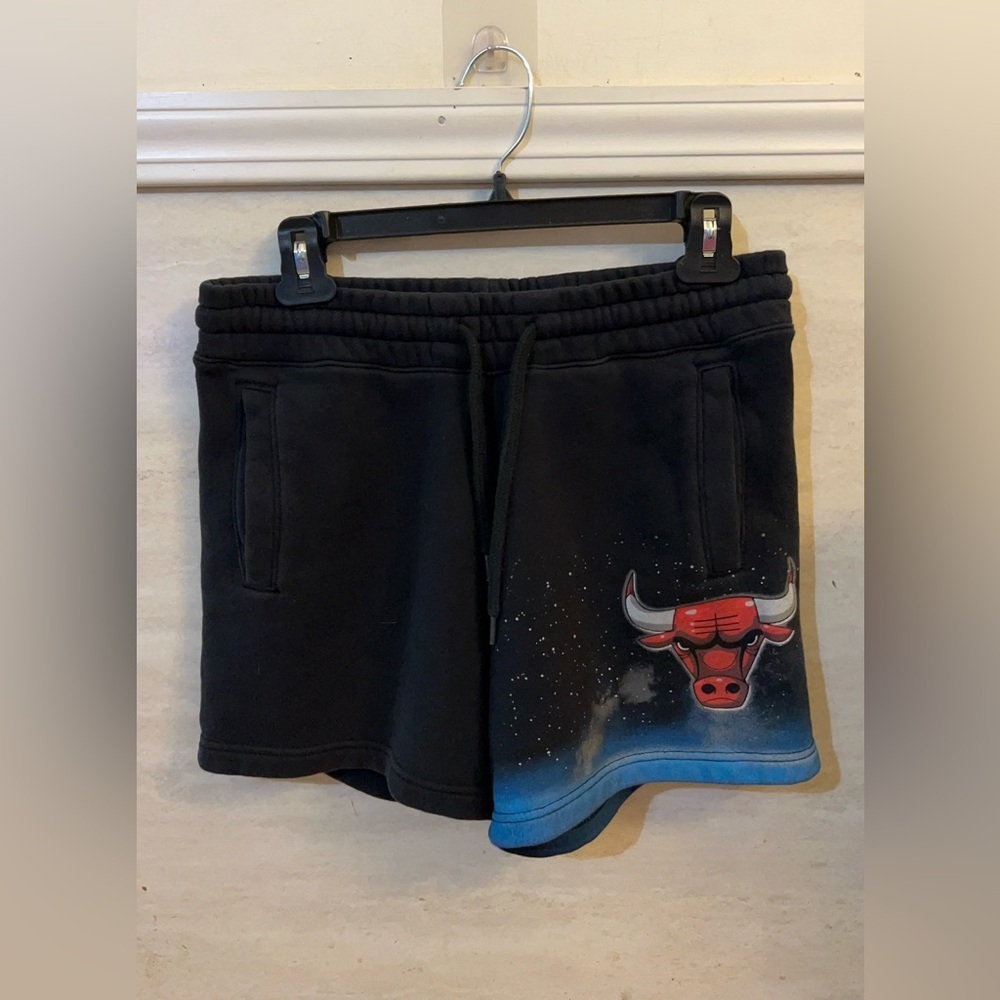 NBA Men's Chicago Bulls Basketball Shorts.